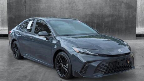 Toyota Camry  '2025